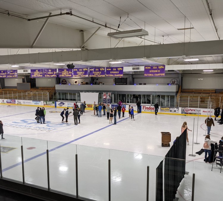 kb-willett-ice-arena-photo